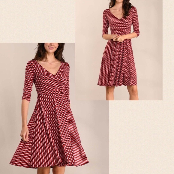 LBISSE RED,WHITE & BLUE SILKY KNIT FIT & FLARE DRESS~GEOMETRIC PRINT~MEDIUM - Picture 4 of 6